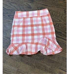 Stylish Checkered Mini Skirt with Ruffle Hem